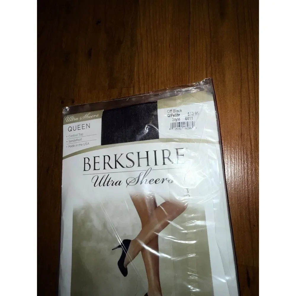 Berkshire Ultra Sheers Pantyhose Q/Petite Off Black Style 4411 USA